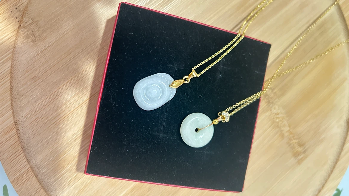 1 Jade Pendants with Chains - photo 3