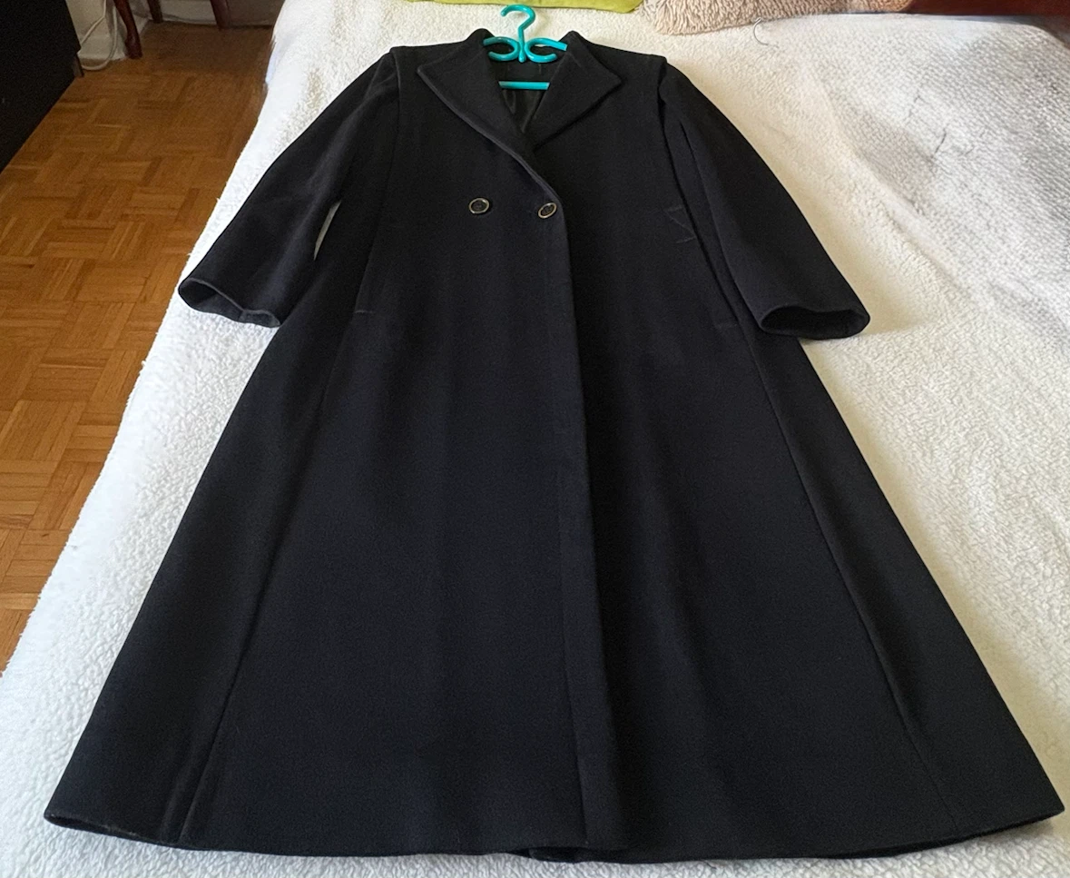 Black Pure Virgin Wool Double-Breasted  Coat