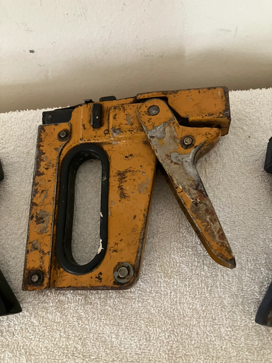 Set of 3 Vintage  Manual Staple Guns - photo 3