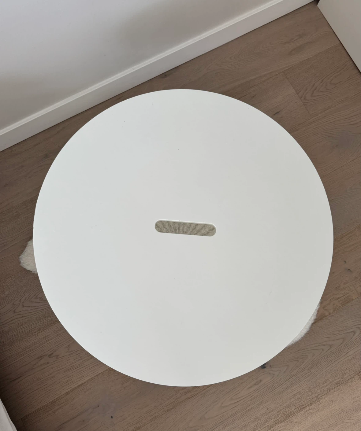 IKEA Wire Storage Coffee Table + Rug - photo 3