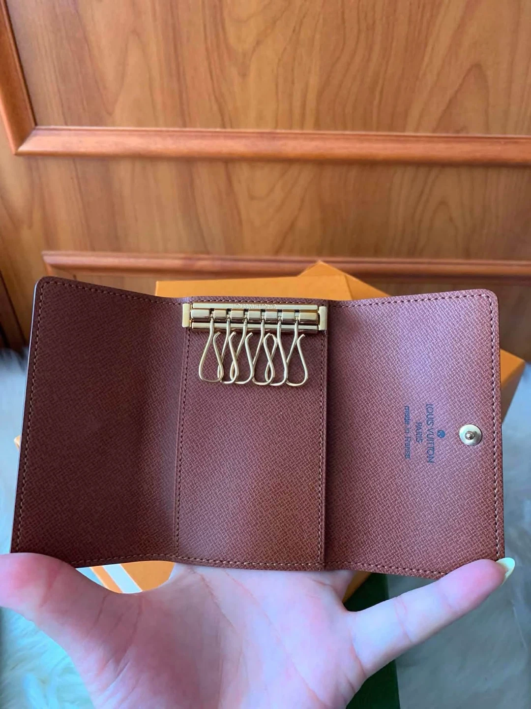 Louis Vuitton Monogram 6-Key Holder - photo 2
