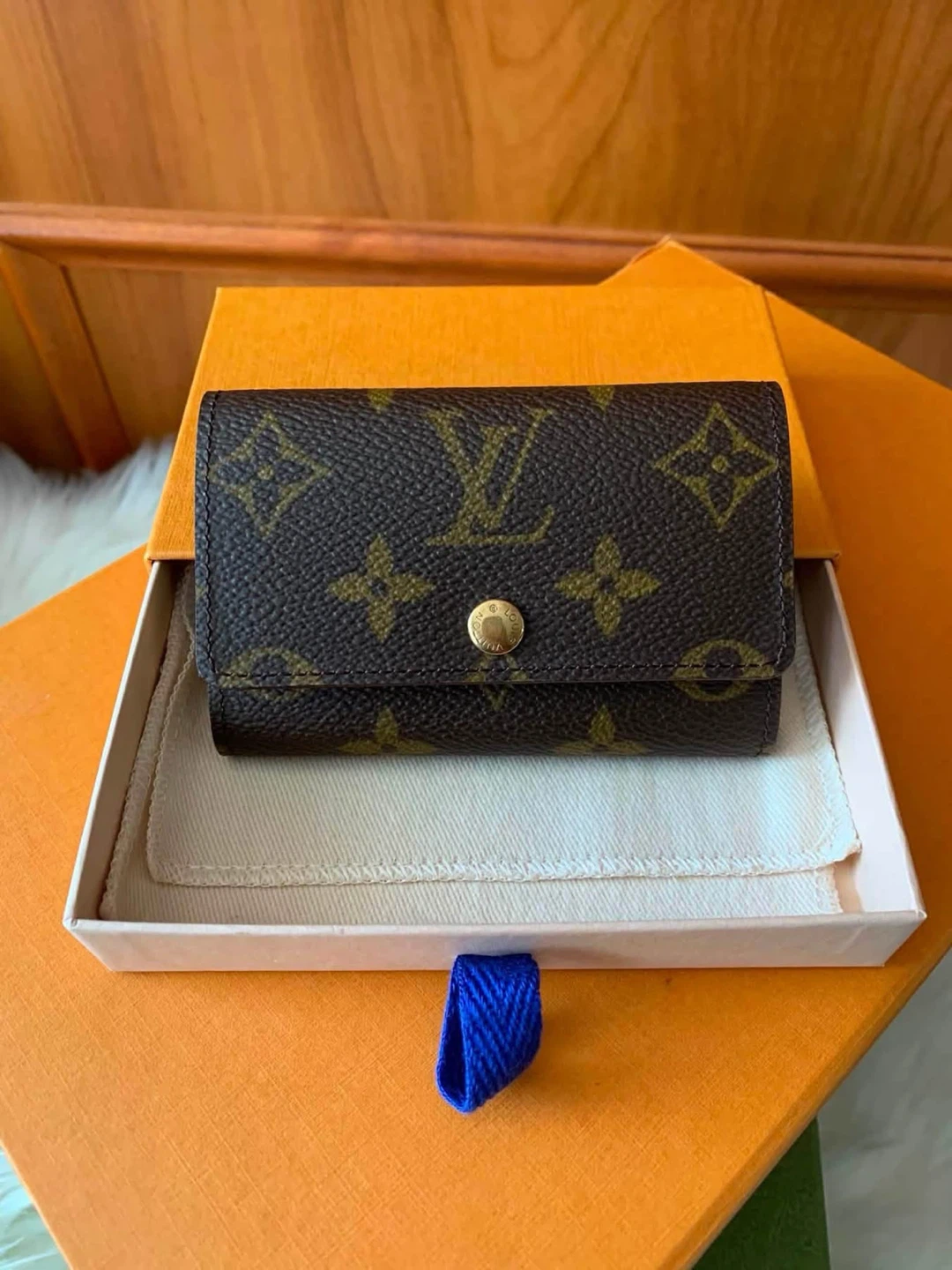 Louis Vuitton Monogram 6-Key Holder - photo 5