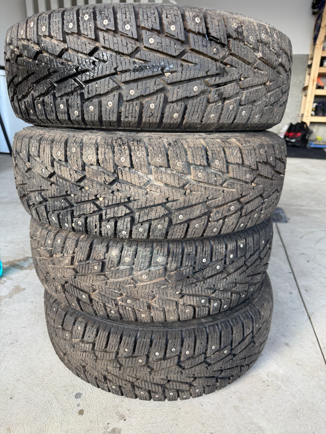 185/65R14 Haida Set of 4 Studded Winter Tires(DOT 2025)