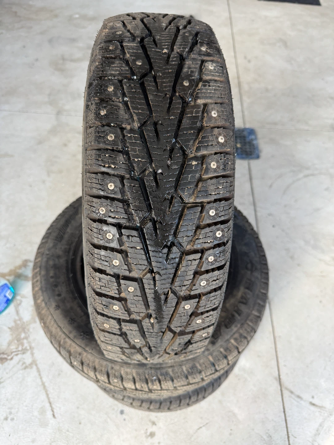 185/65R14 Haida Set of 4 Studded Winter Tires(DOT 2025) - photo 3