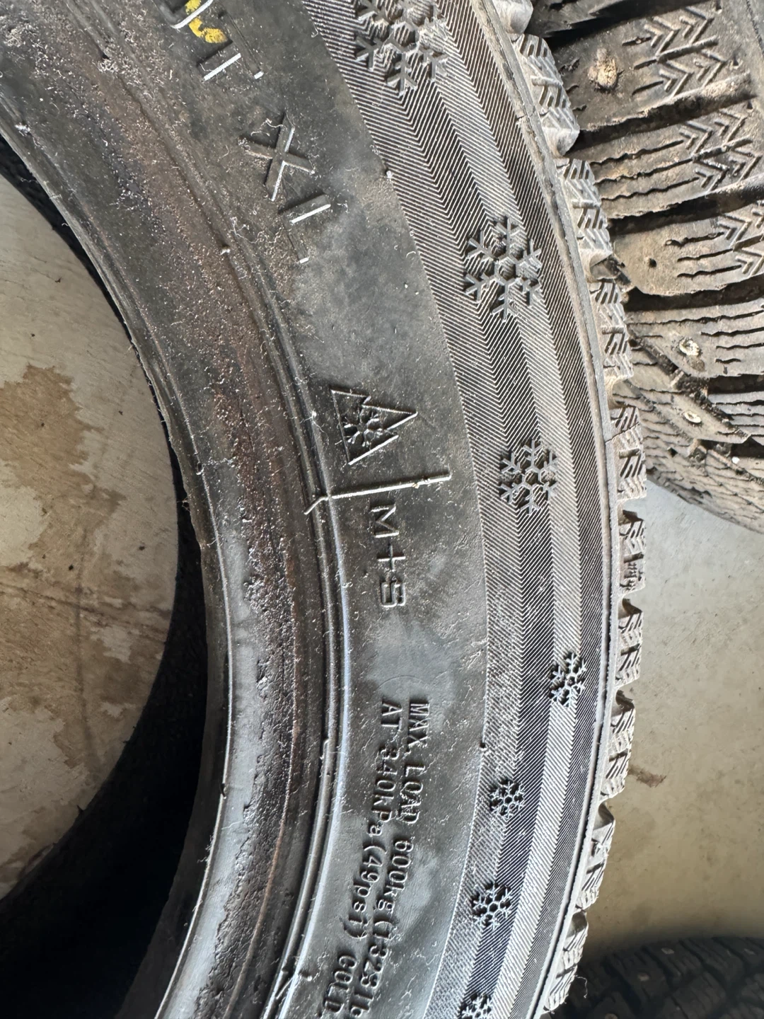 185/65R14 Haida Set of 4 Studded Winter Tires(DOT 2025) - photo 5