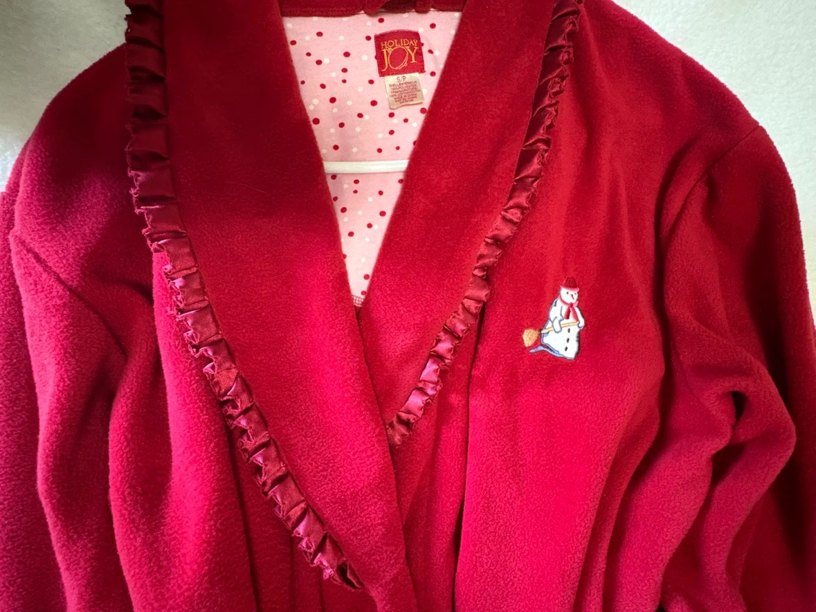 Holiday Joy Red Fleece Robe Size Small - photo 2