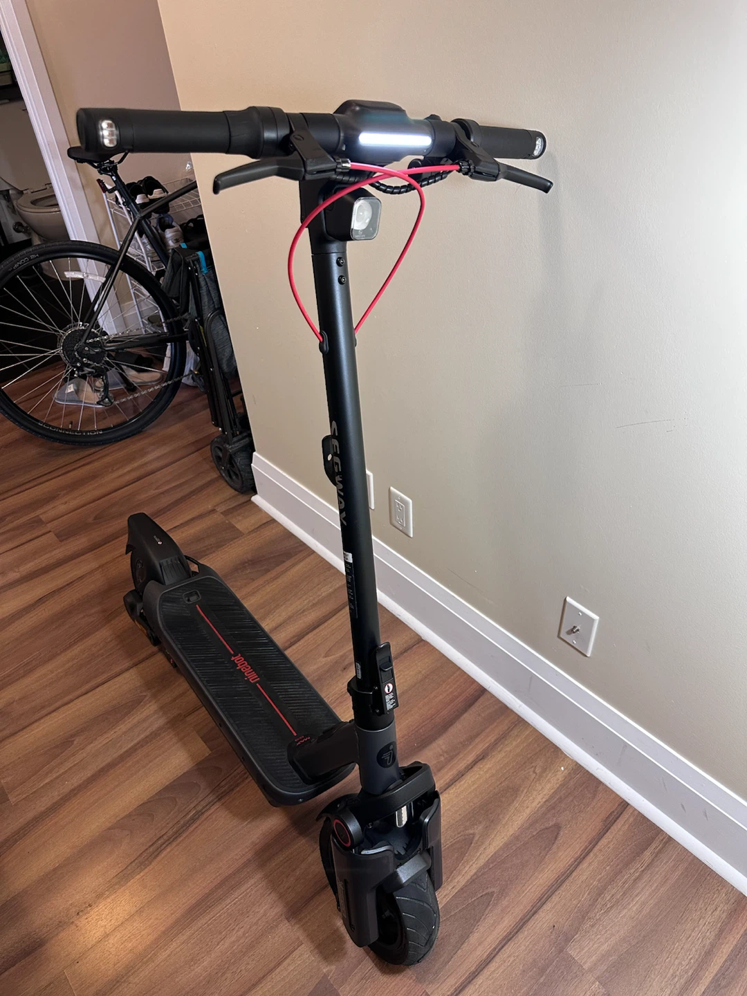 Segway Ninebot Max G3 Electric Scooter - Perfect condition!