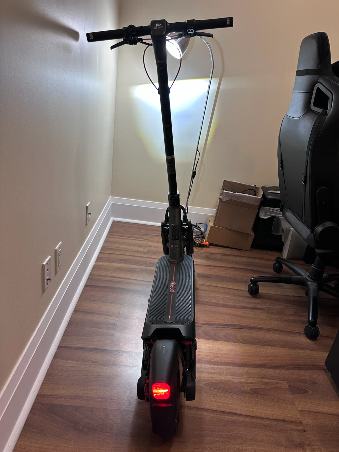 Segway Ninebot Max G3 Electric Scooter - Perfect condition! - photo 2