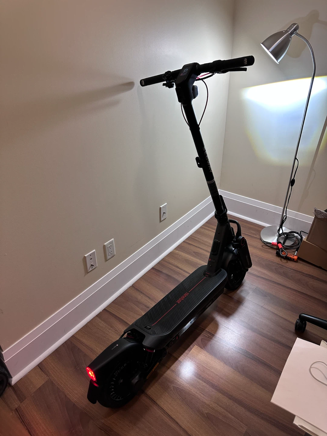 Segway Ninebot Max G3 Electric Scooter - Perfect condition! - photo 3