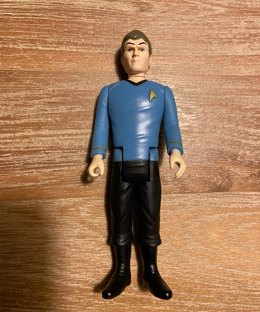 Star Trek 2015 Dr. McCoy 3-3/4-in Posable Action Figure