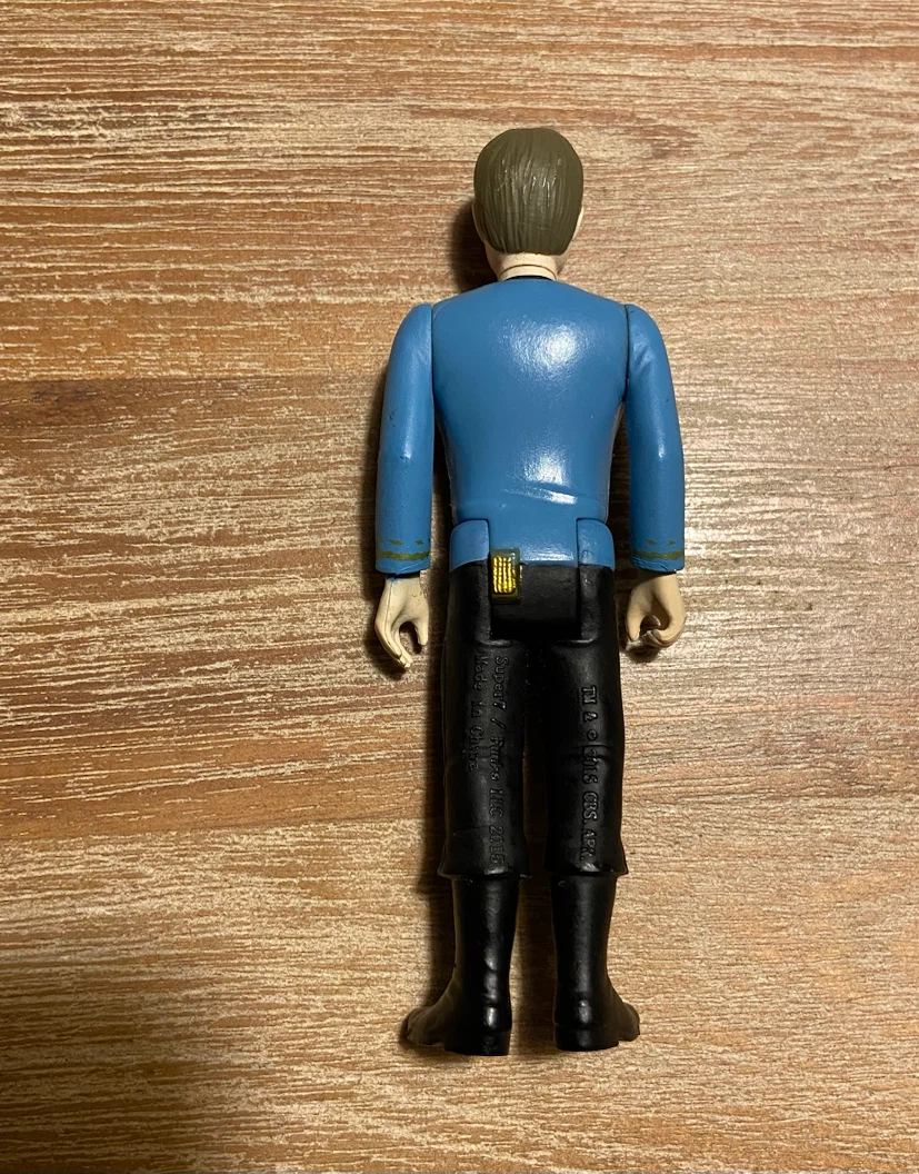 Star Trek 2015 Dr. McCoy 3-3/4-in Posable Action Figure - photo 3