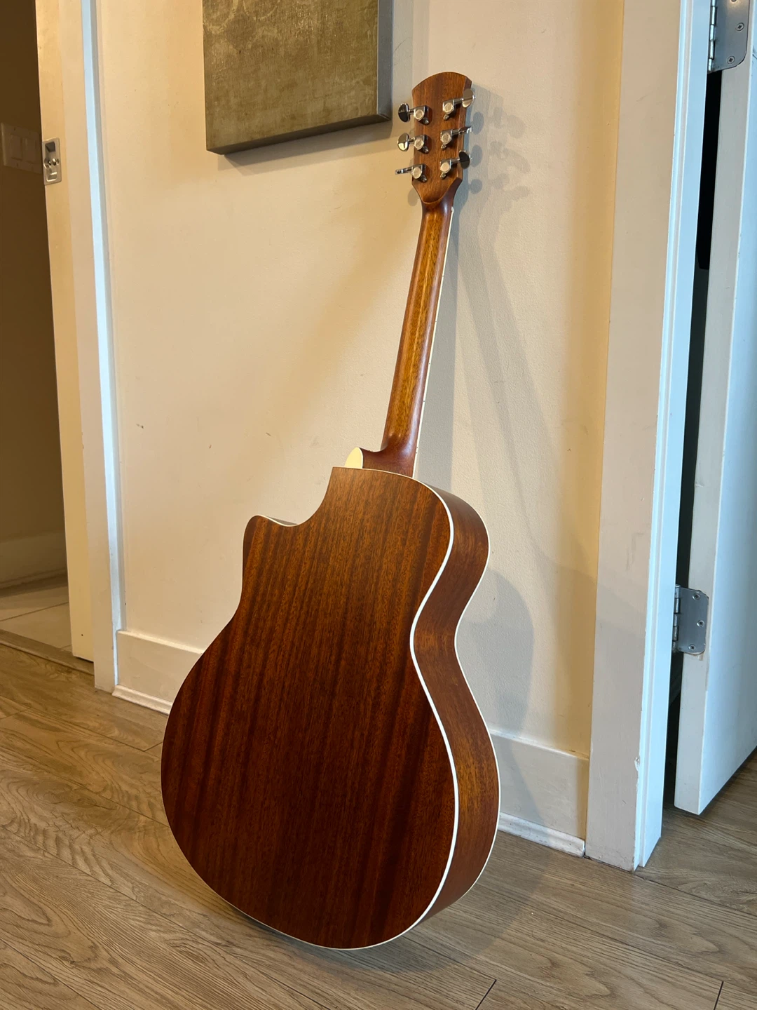 Orangewood Acoustic Guitar with Accessory Kit - photo 2