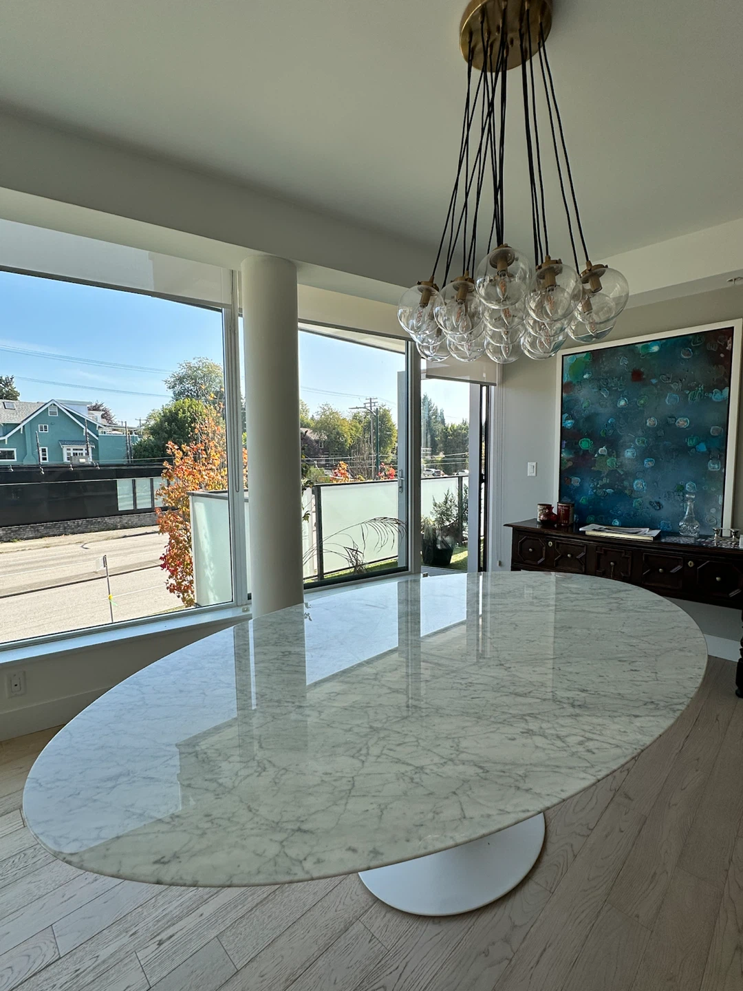 Knoll Saarinen Oval Dining Table 96" Carrara Marble