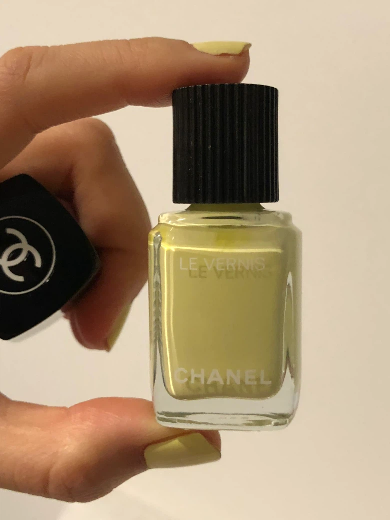 Chanel Le Vernis Nail Colour 129 Ovni - photo 2