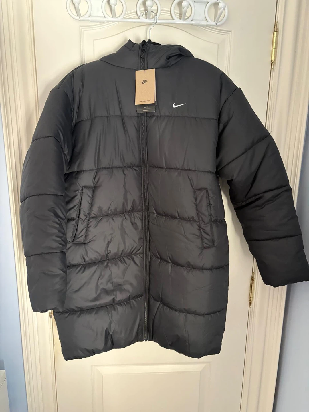 Brand New Nike Women's Puffer Jacket - Black