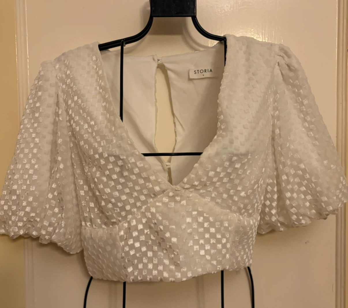 STORIA White Textured Puff Sleeve Crop Top