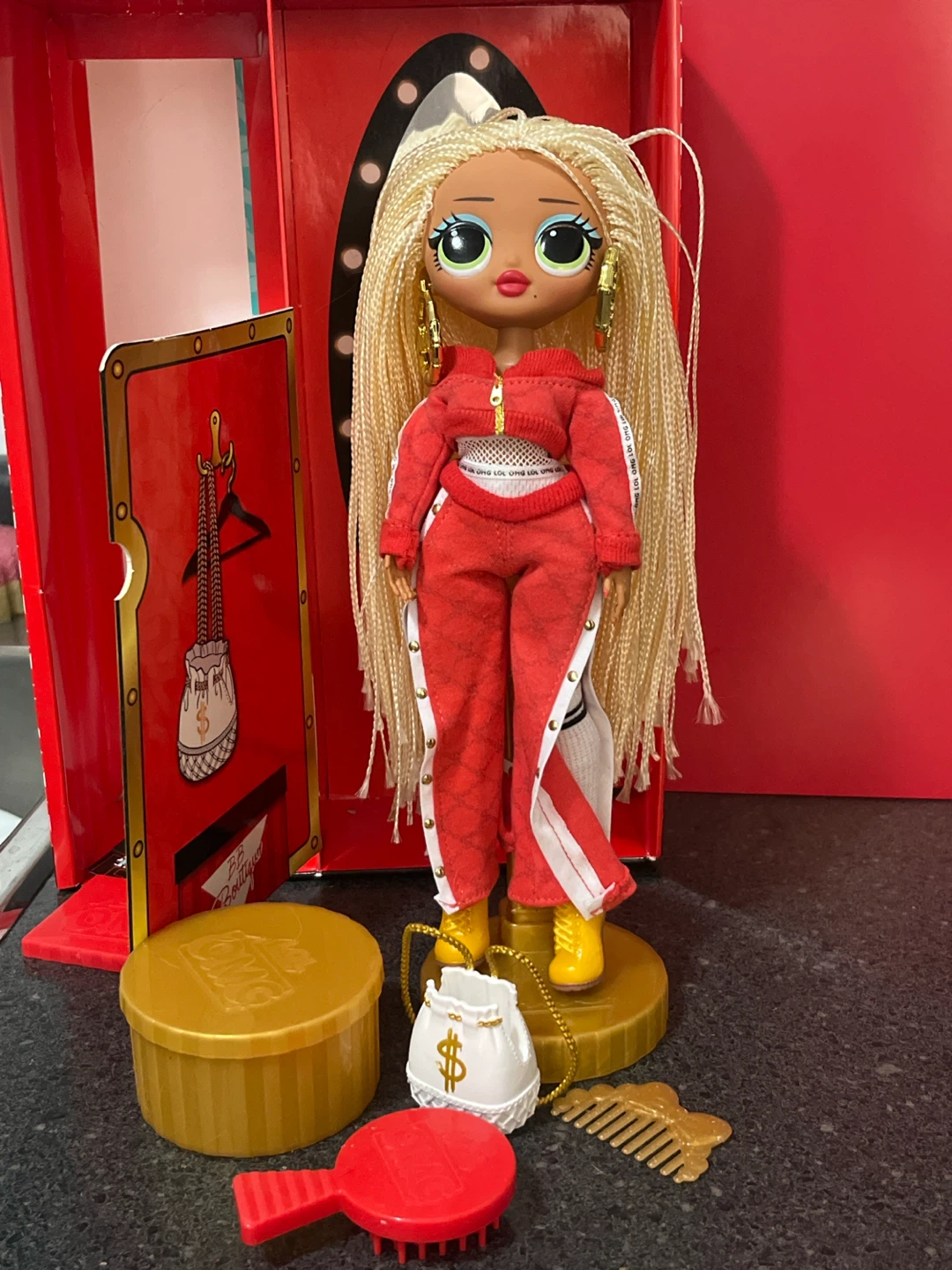 LOL Surprise OMG Doll Swag