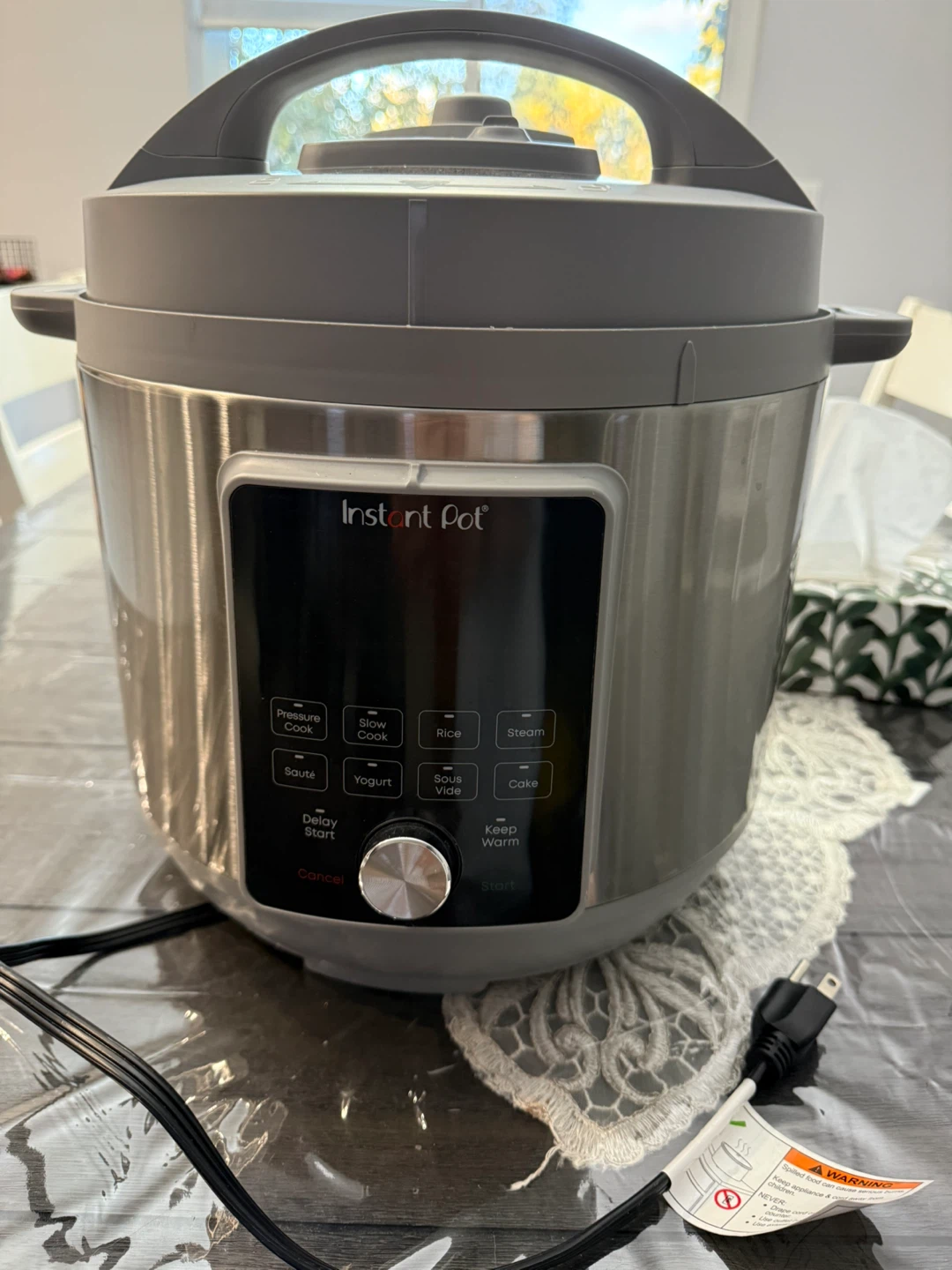Instant Pot Duo Plus 9-in-1, 8-Quart – Excellent Condition