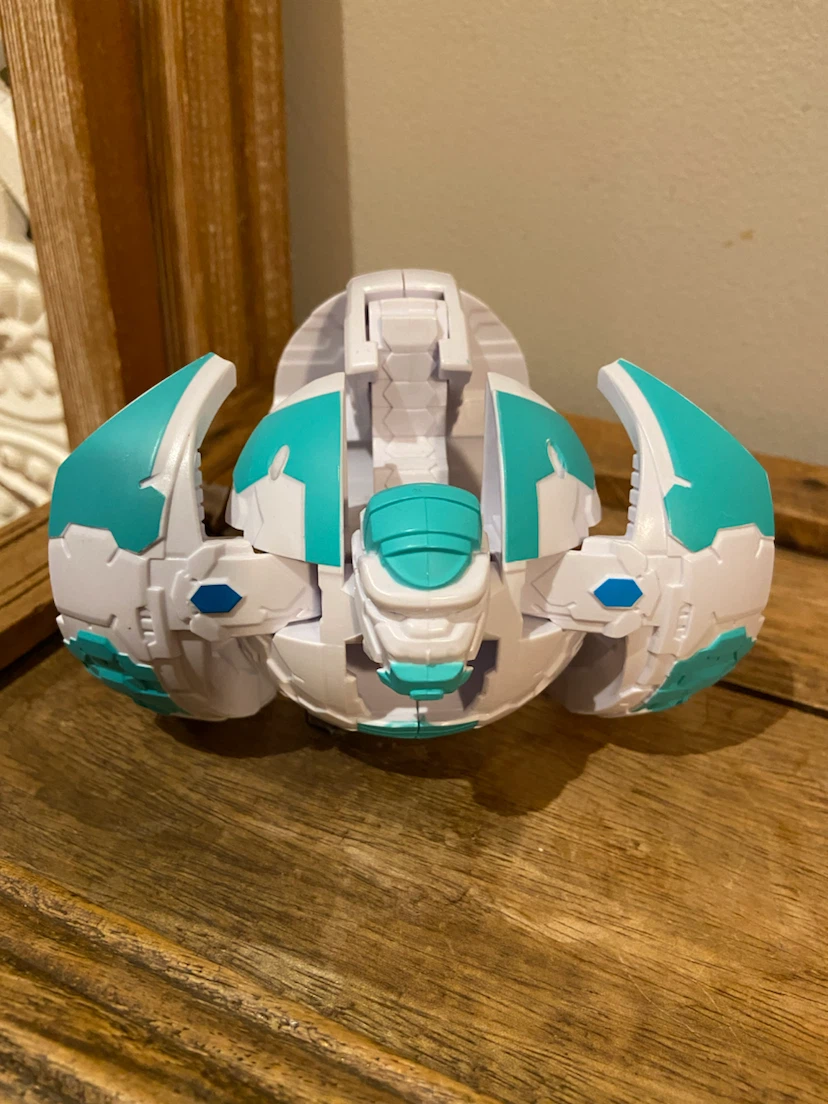 Bakugan Deka, Gorthion, Jumbo Collectible Transforming Figure