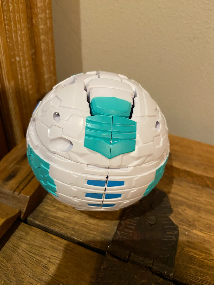 Bakugan Deka, Gorthion, Jumbo Collectible Transforming Figure - photo 3