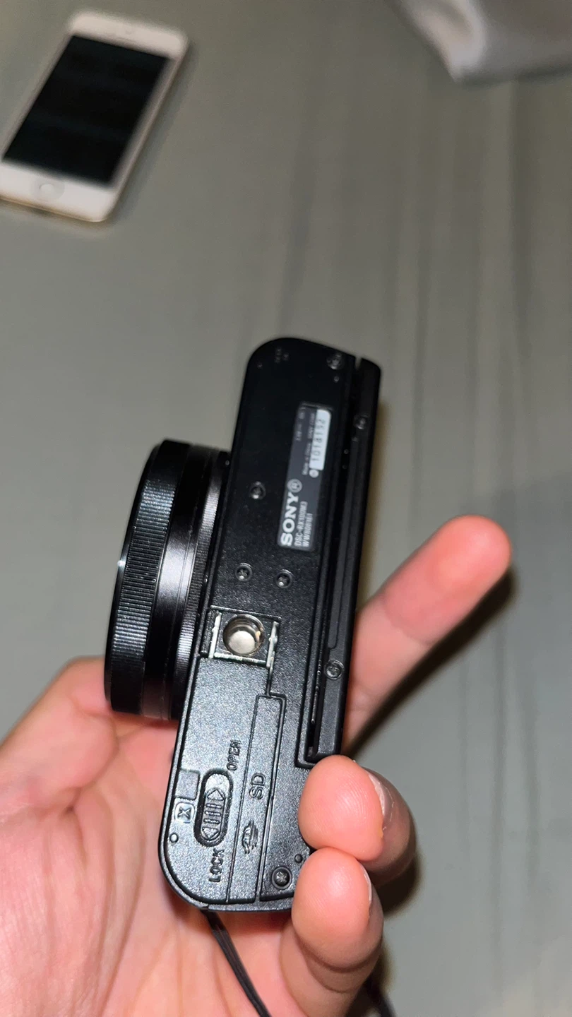 Sony Cyber-shot RX100 III Camera - photo 5