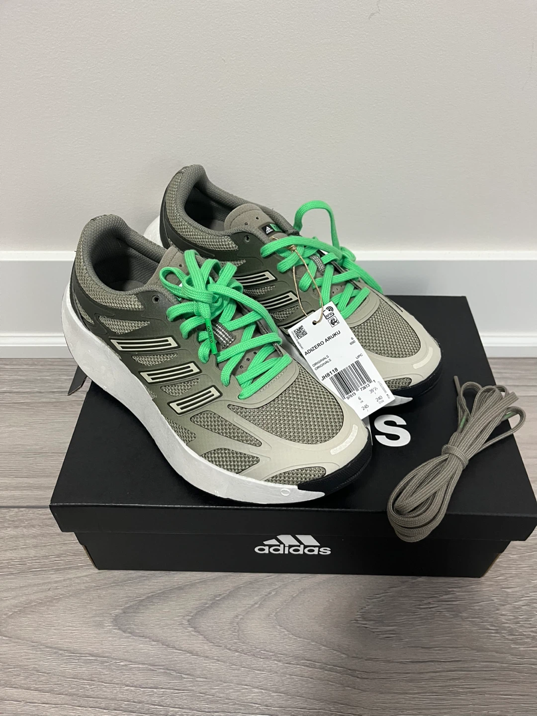 Adidas Adizero Aruku Shoes/ runners