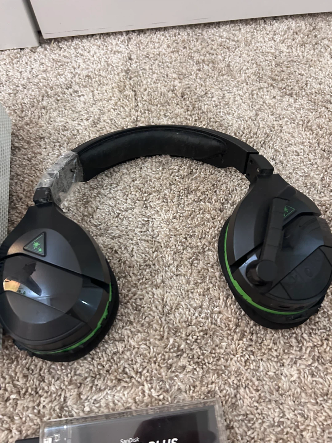 Xbox One S Bundle with SSD and Headset - photo 4
