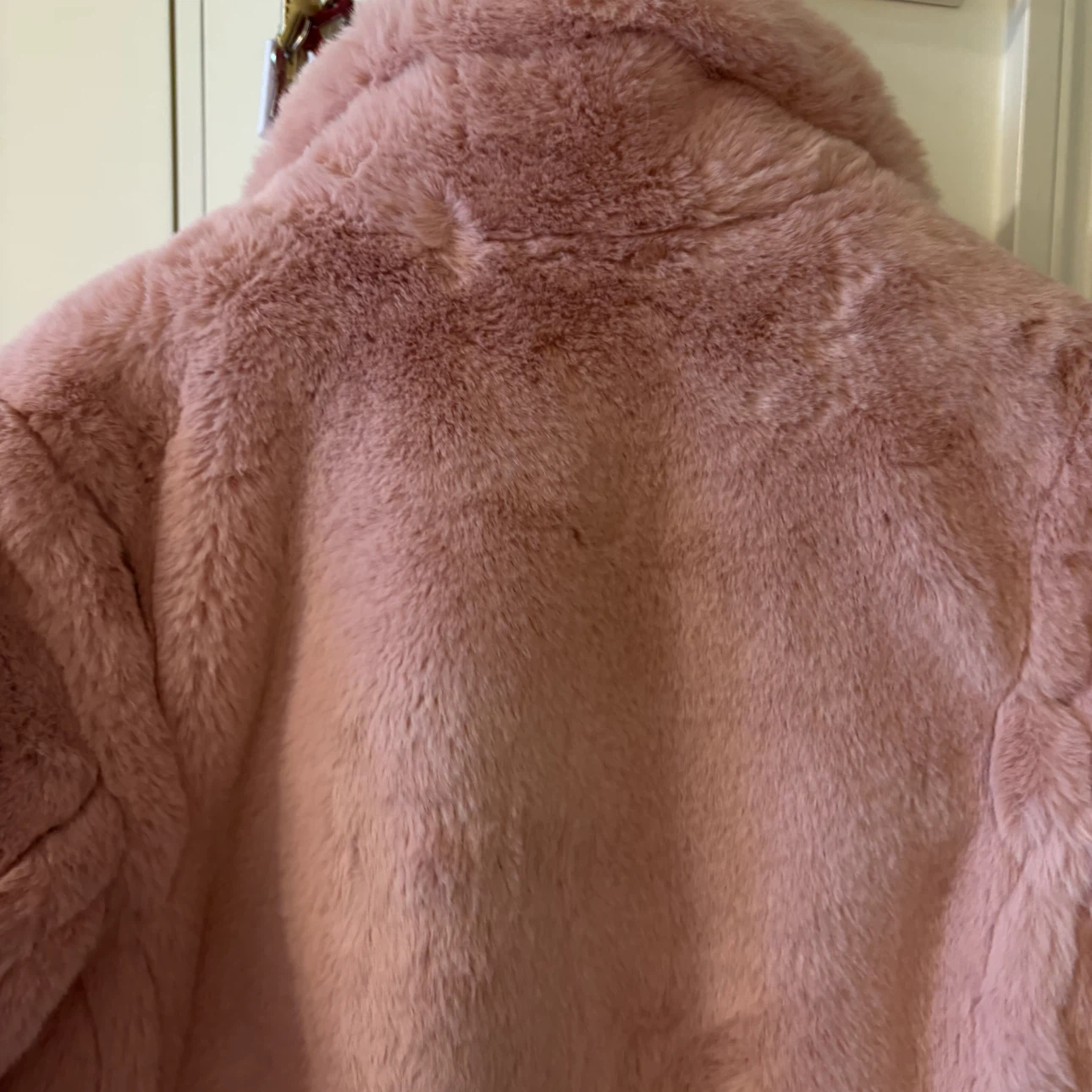 Hilary MacMillan Pink Faux Fur Coat - photo 5