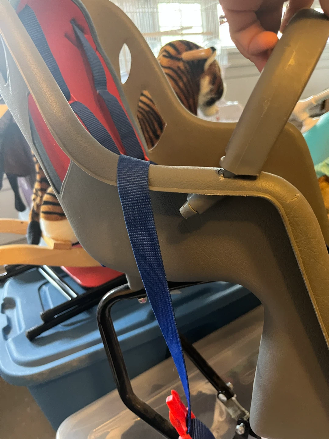 Rear-Mount Bicycle Child Seat - photo 2