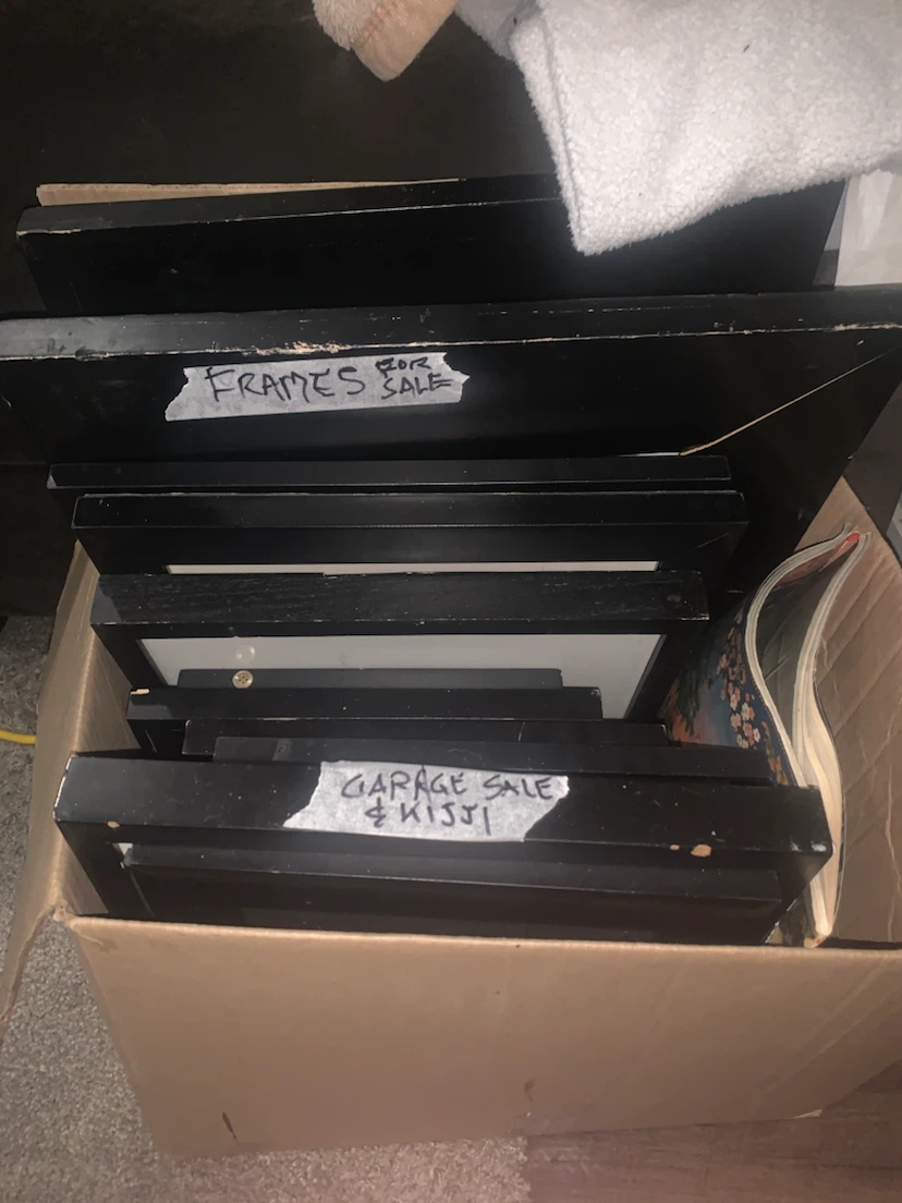 (13) Assorted Picture Frames ez to mounttt