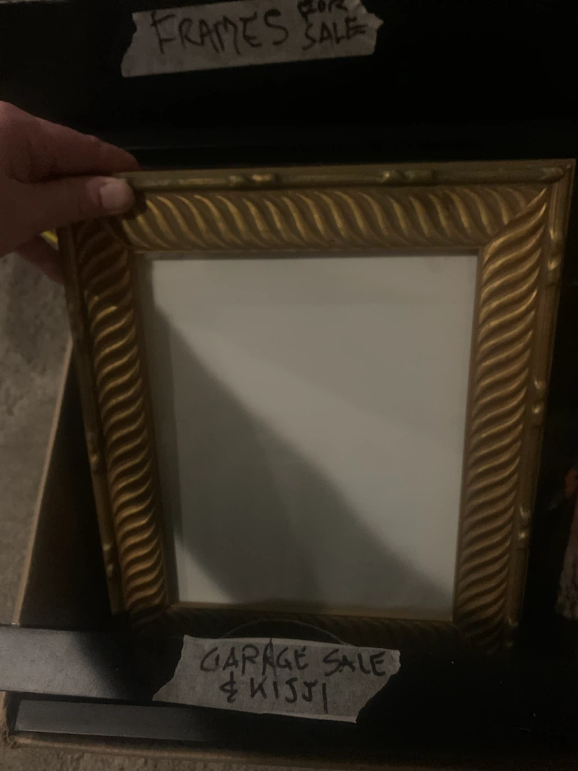 (13) Assorted Picture Frames ez to mounttt - photo 3