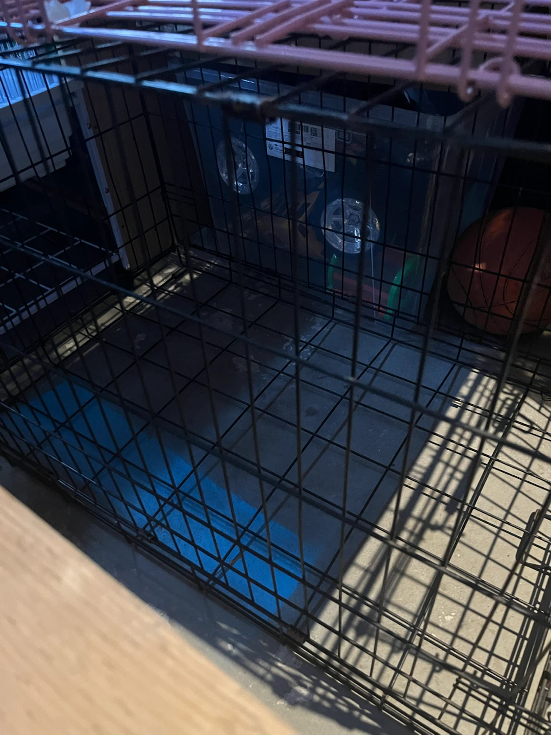 Collapsible Metal Dog Crate
