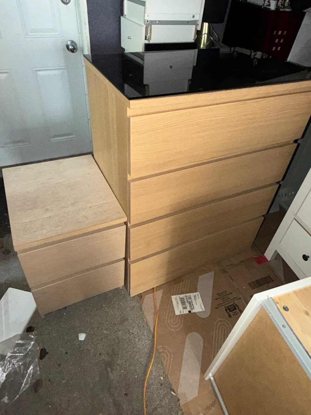 IKEA Malm 4-Drawer Chest and 2-Drawer Nightstand Set - photo 3