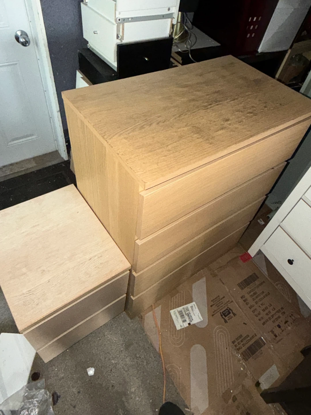 IKEA Malm 4-Drawer Chest and 2-Drawer Nightstand Set - photo 4