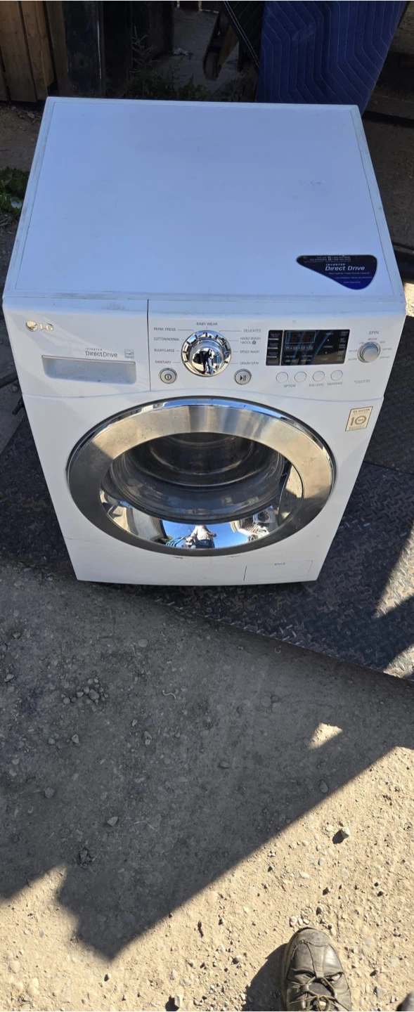 LG Inverter Direct Drive Washer and Dryer 24” Set