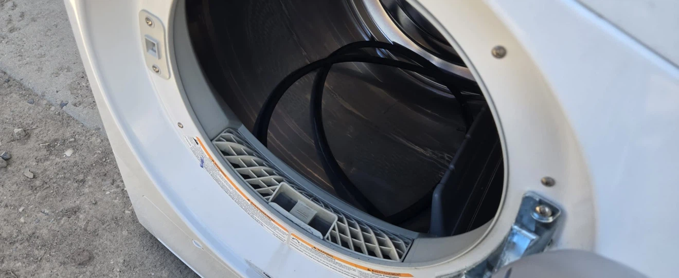 LG Inverter Direct Drive Washer and Dryer 24” Set - photo 4