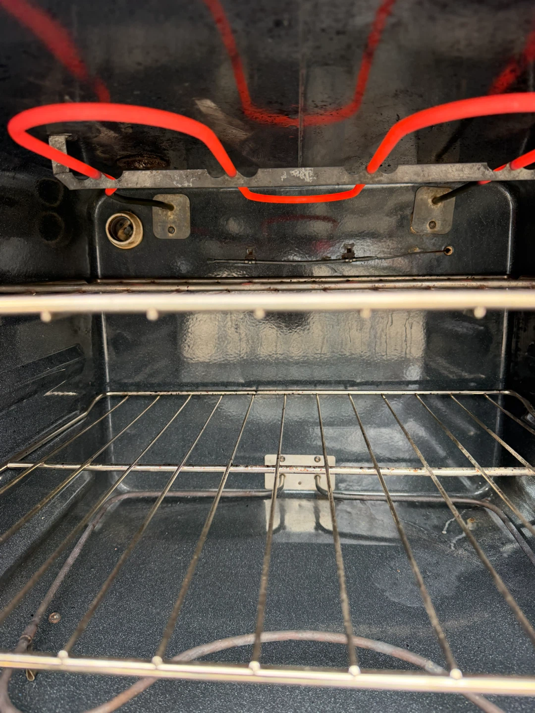 Inglis White Electric Stove 24” - photo 4