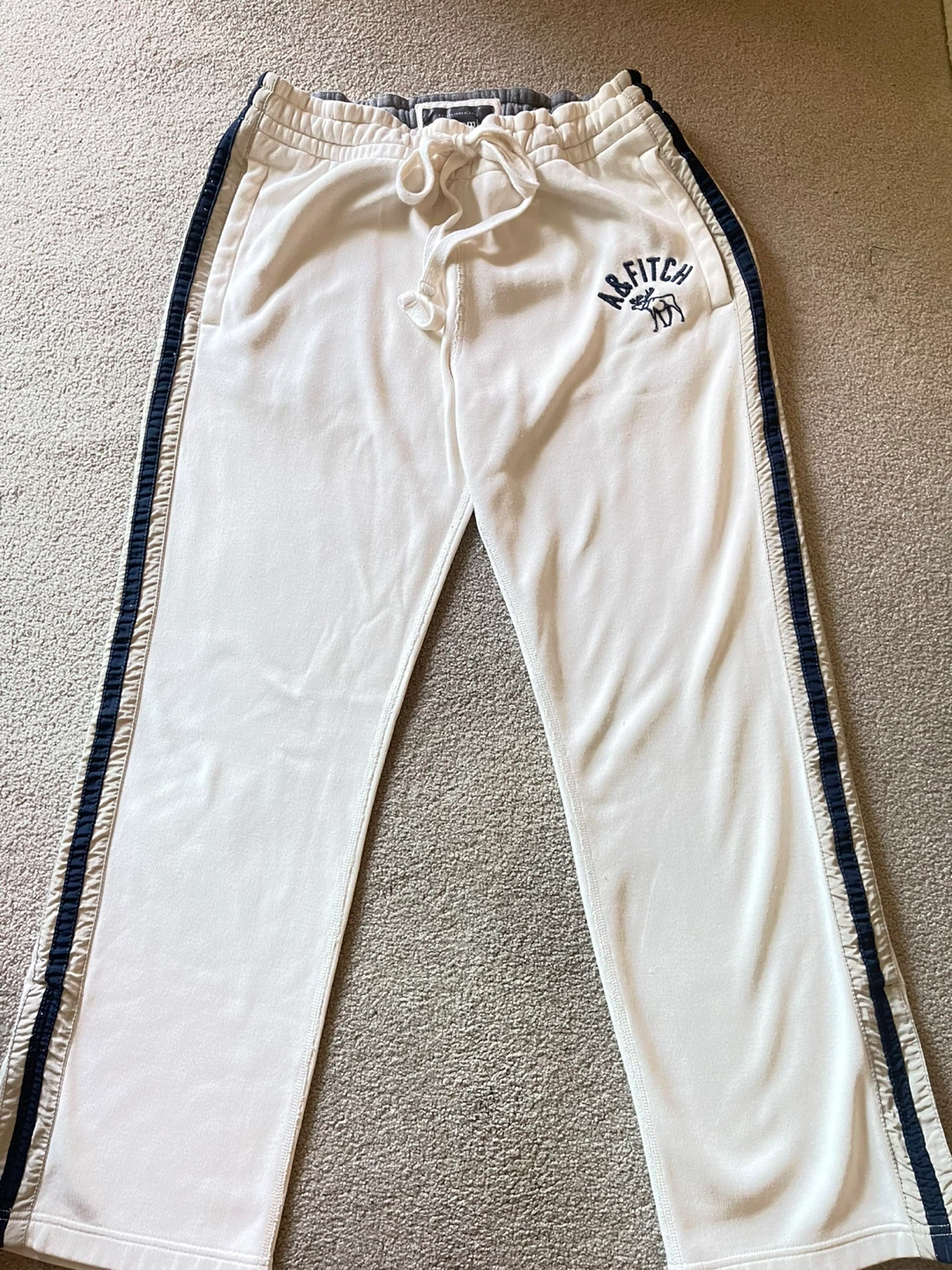 Abercrombie & Fitch Joggers - photo 3