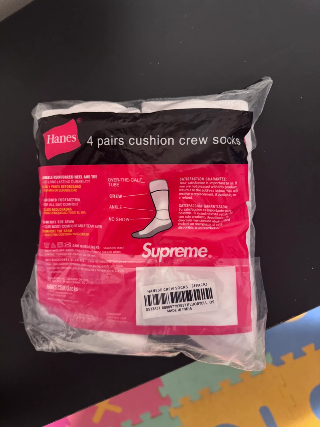 Supreme x Hanes Cushion Crew Socks 4 Pack - photo 2
