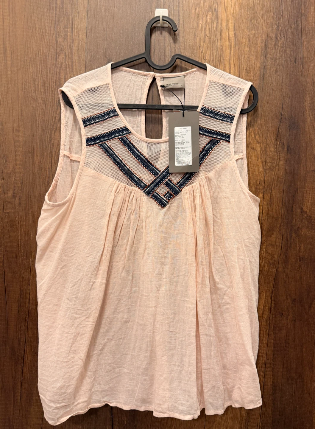 NEW W/ TAGS | VERO MODA Peach Embroidered Sleeveless Blouse – XL - photo 3
