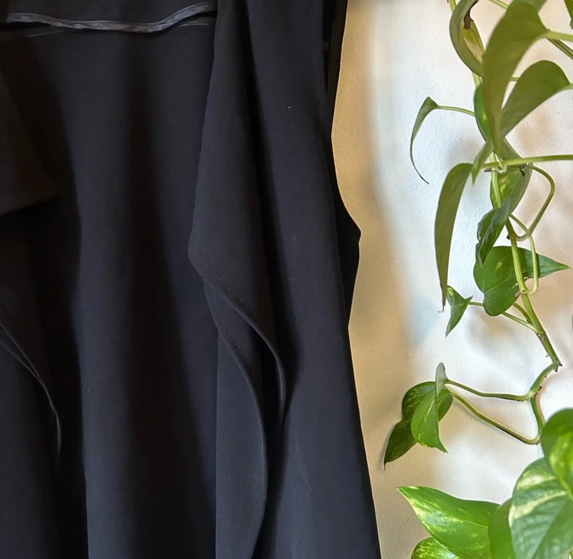 Zara Basic Black Sleeveless Vest - Size Small - photo 4