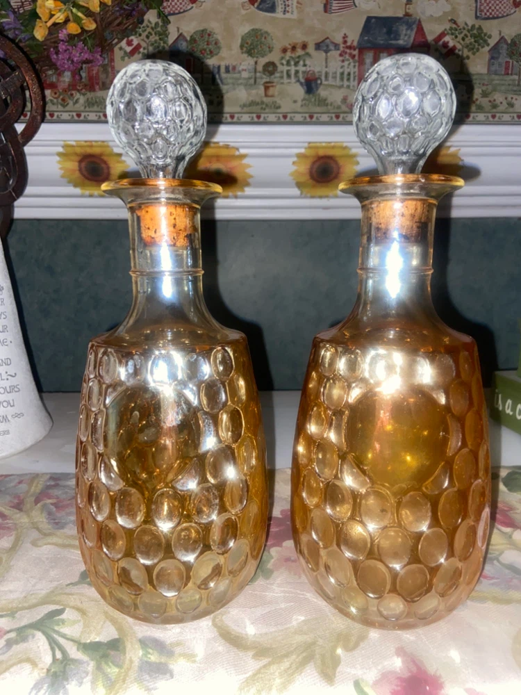 Set of 2 Amber Gold Glass Decanters - photo 3