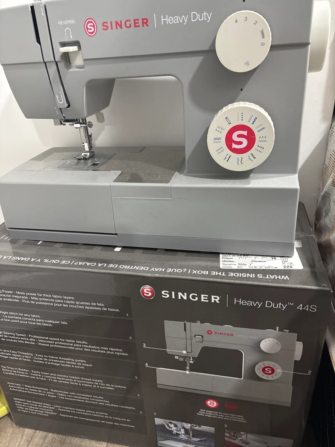 Singer Heavy Duty 44S Sewing Machine - photo 2