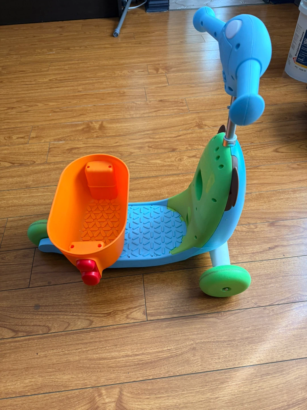 Skip Hop Zoo 3-in-1 Ride-On