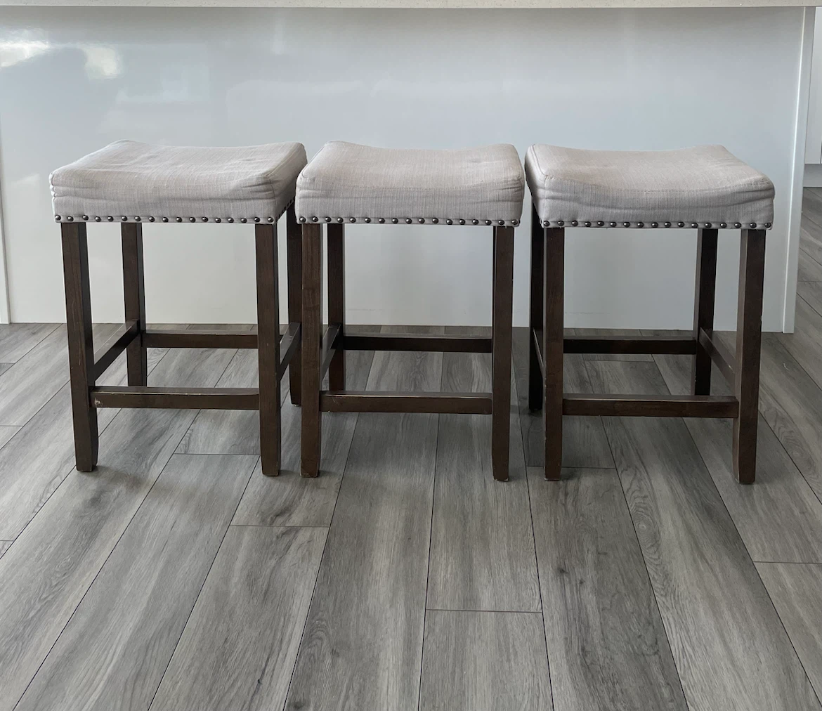 3 Bar Stools