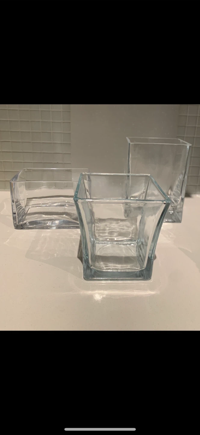 Set of 3 Clear Glass Vases