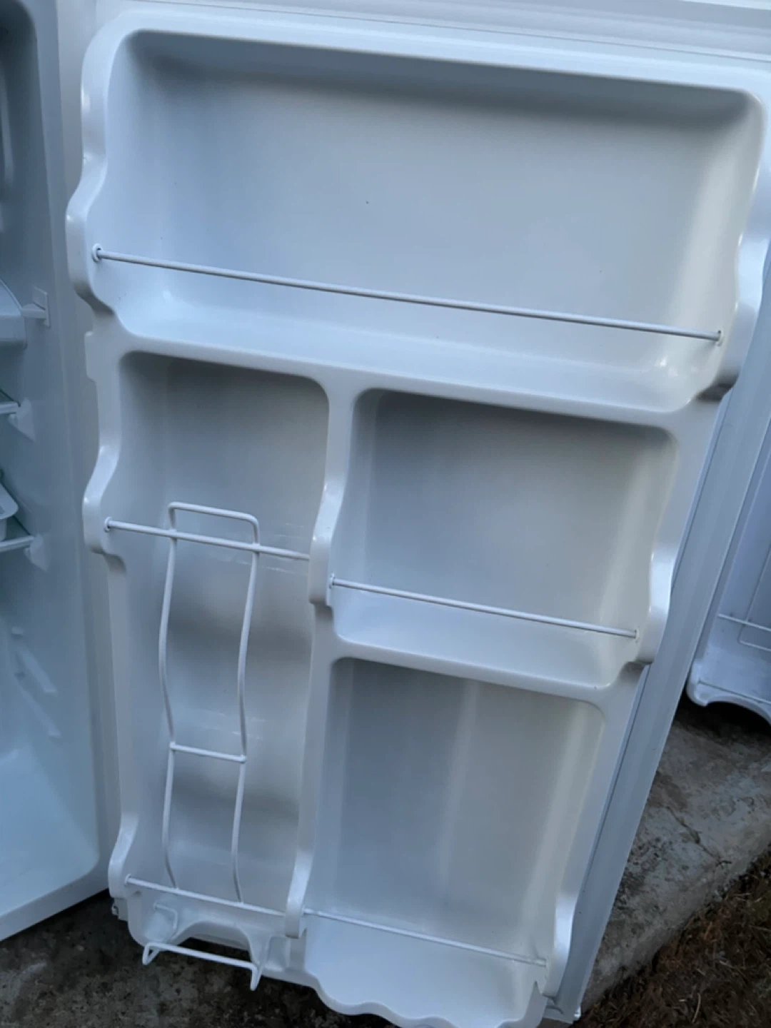 Master Chef Compact Mini Fridge - photo 4