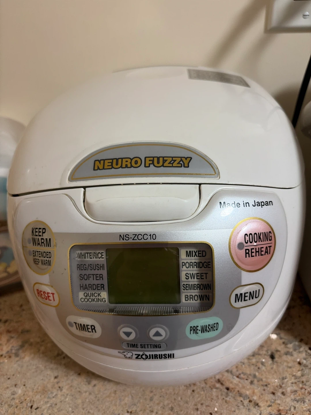 Zojirushi Neuro Fuzzy Rice Cooker NS-ZCC10