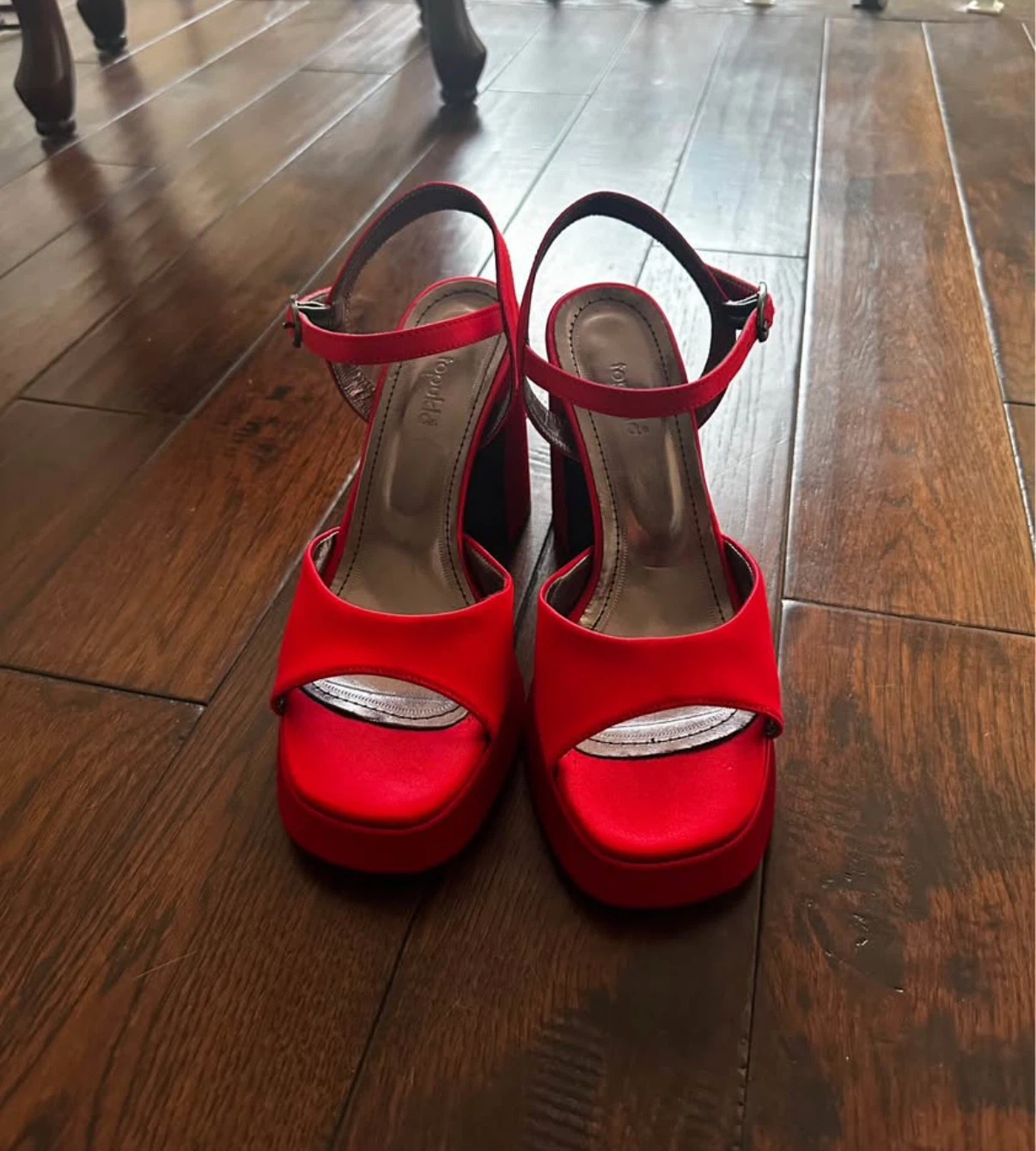 Red Satin Platform Heel Sandals / size 6.5 - 37 - photo 2