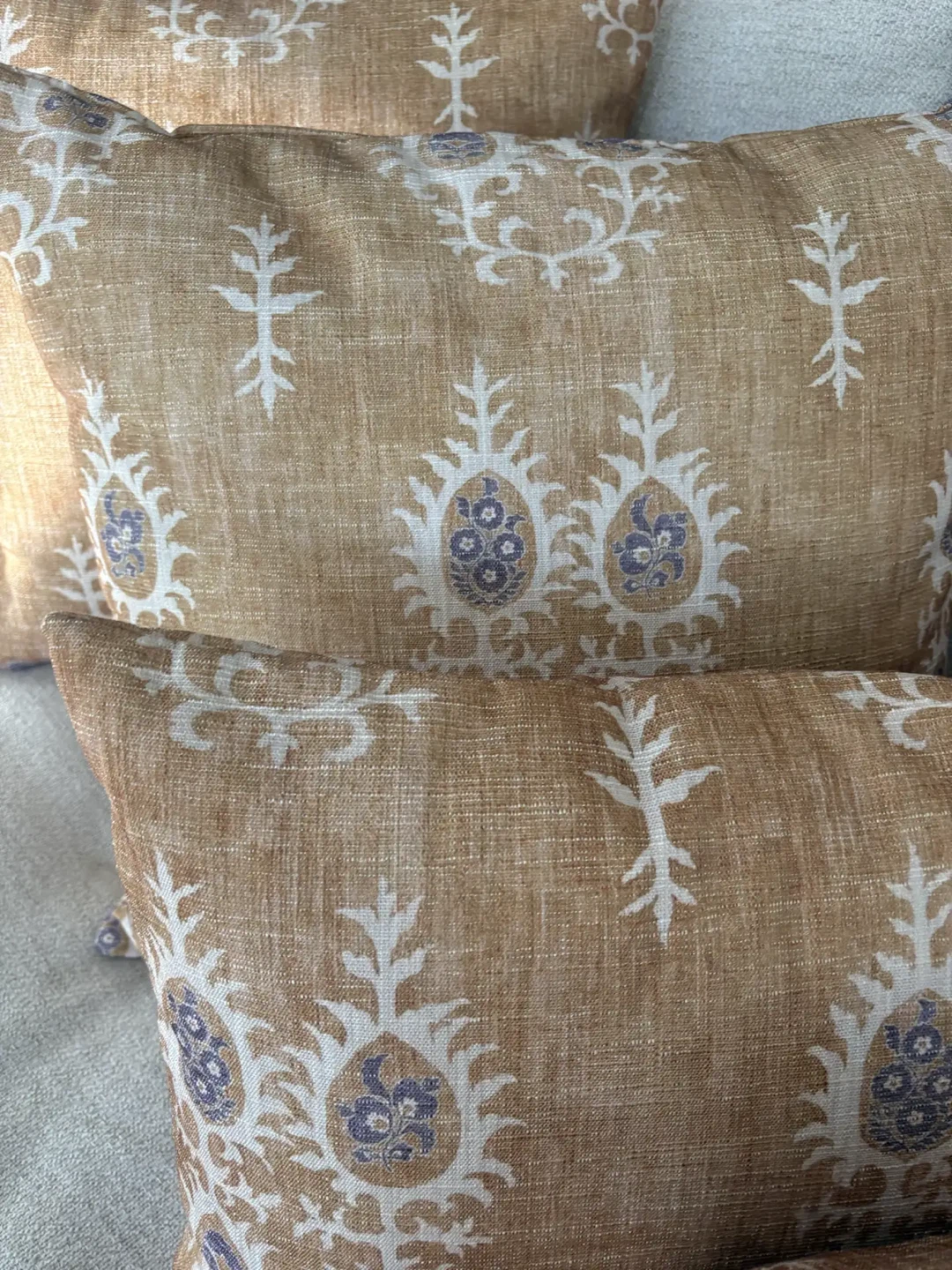 Urban Barn Decorative Throw Pillows - photo 3